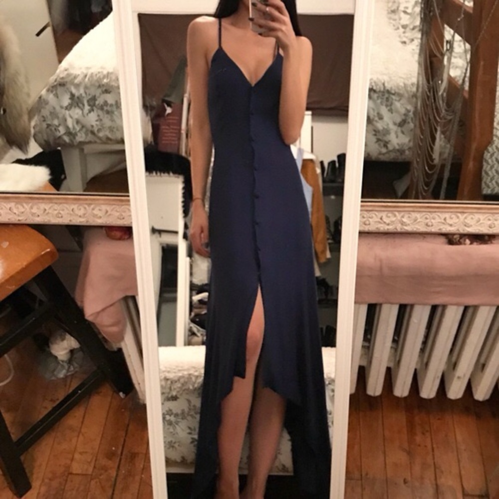 ✨Reformation Savannah Dress in Navy Blue✨